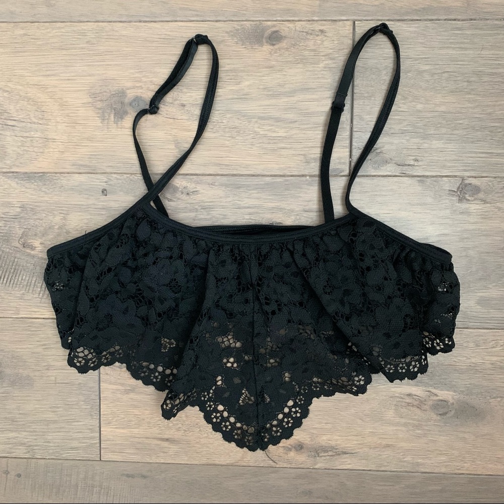 Body by Victoria Lace Flutter Bralette